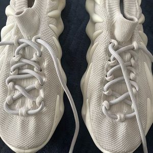 Yeezy 450 Cloud white
